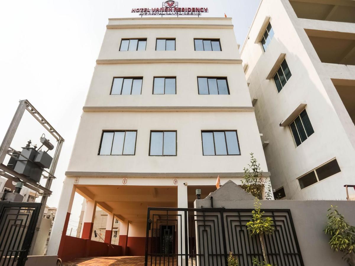 Flagship 76560 Hotel Vanss Bhuvanesvar Kültér fotó